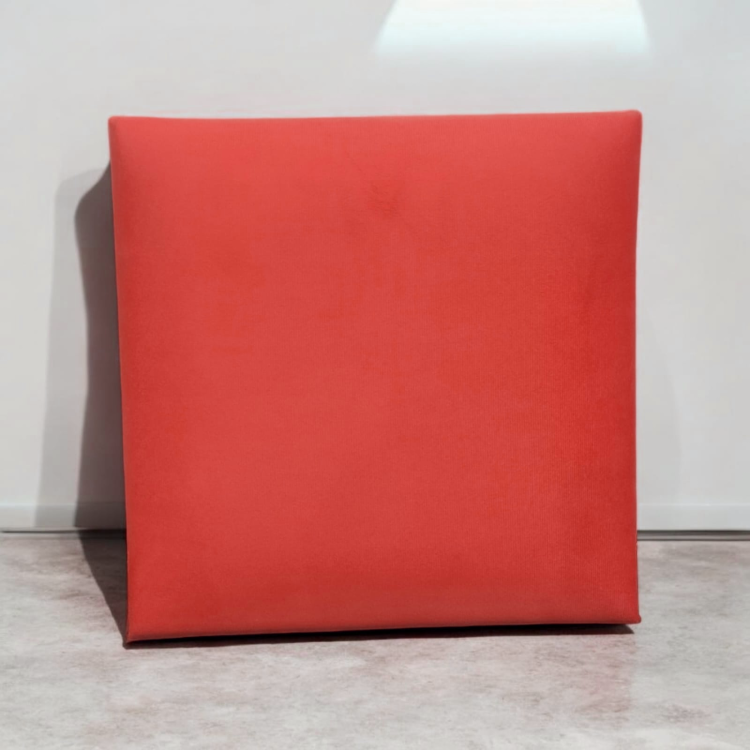 panel czerwony 30x30.png